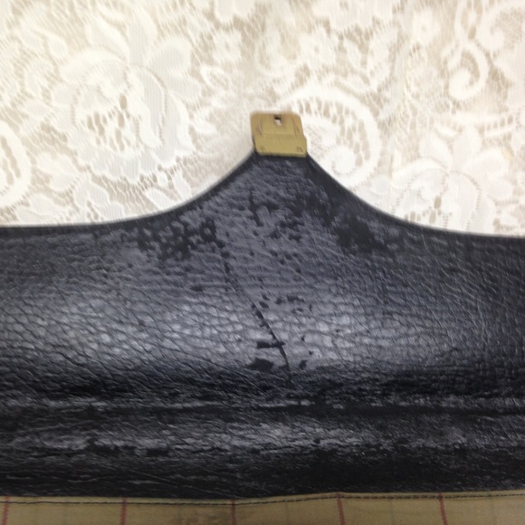 Authentic Burberrry Uni-sexBlack Leather Briefcase - Picture 8 of 8